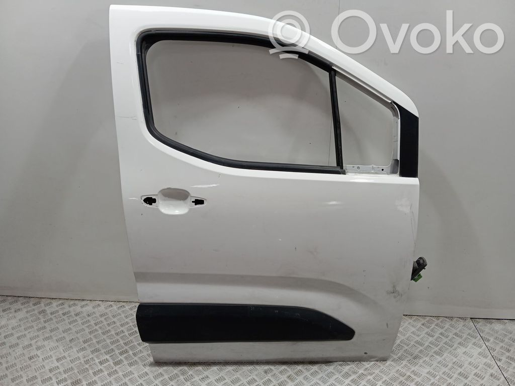 Opel Combo E Puerta delantera 