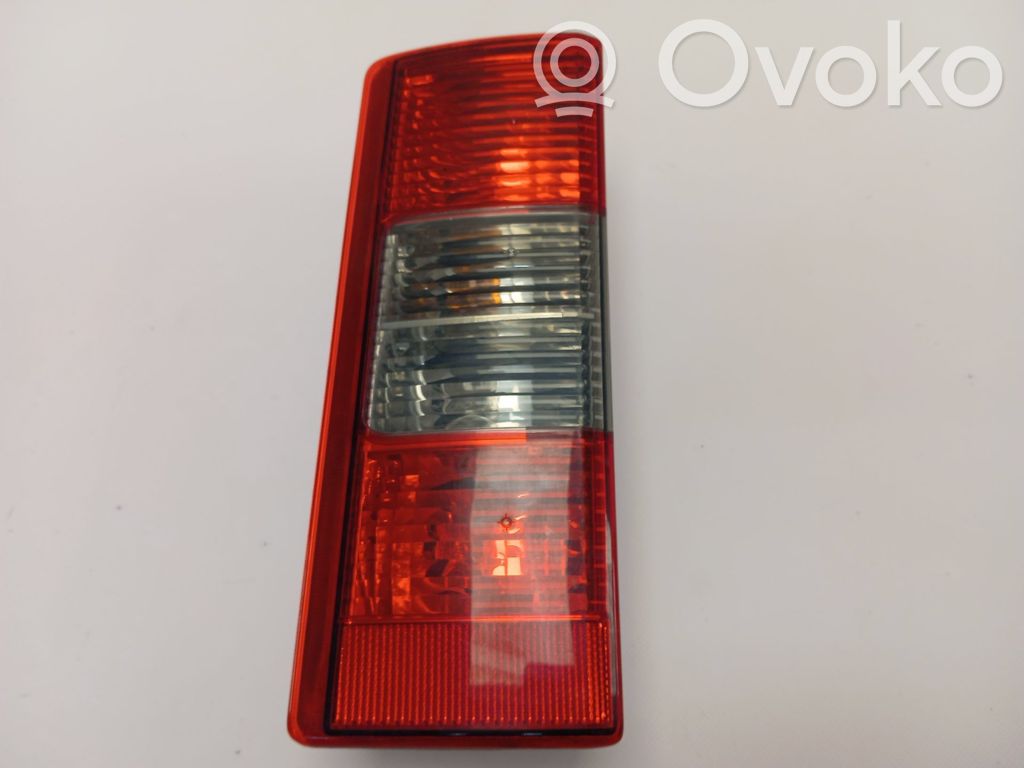 Rear/tail lights   9199760