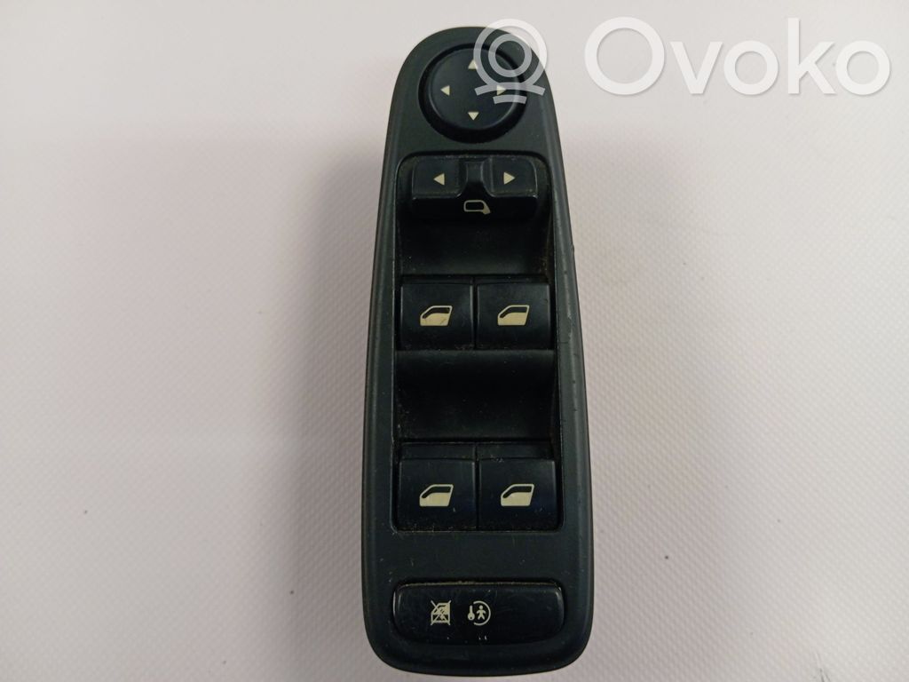 Citroen C4 Grand Picasso Electric window control switch 