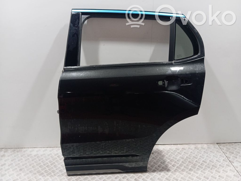 Lynk & co 01 Puerta trasera 