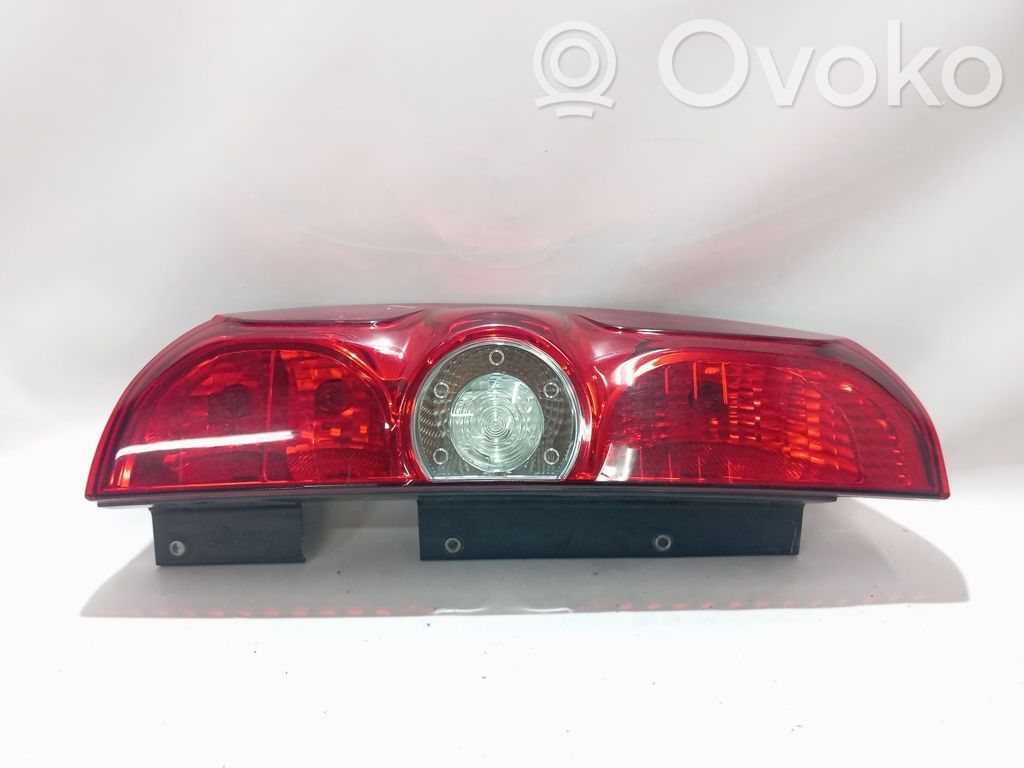 Fiat Doblo Lampă spate în caroserie 