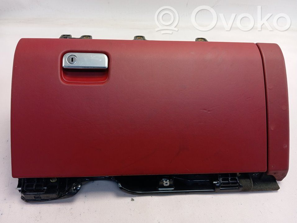 Schowek deski rozdzielczej   7P5857095AB,95855209515