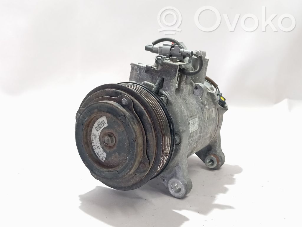 Kompresor / Sprężarka klimatyzacji A/C   64529223694,6SBU14A