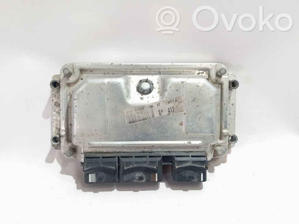 Peugeot 206 Engine control unit/module 