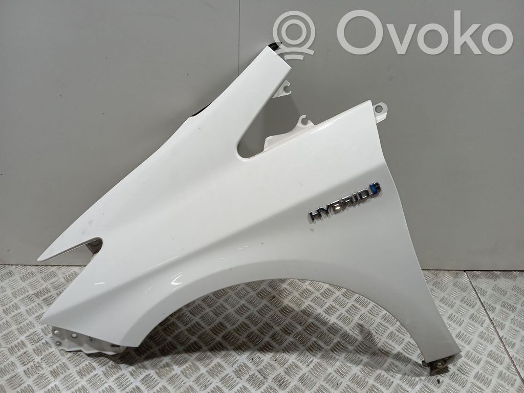 Toyota Prius (XW30) Błotnik przedni 