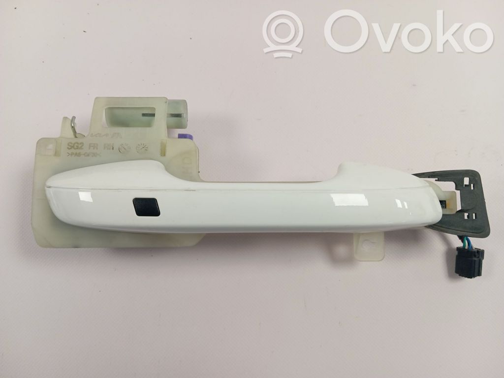 Klamka zewnętrzna drzwi przednich   82661AT210UD,83661S9000