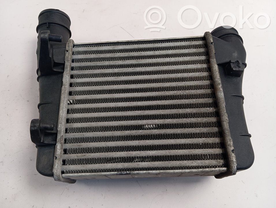 Radiador intercooler   8E0145805S