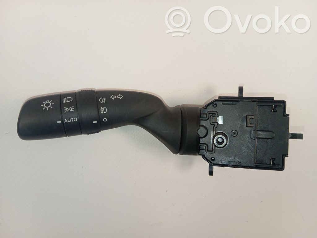Interruptor de control del panel de luces   8432902040