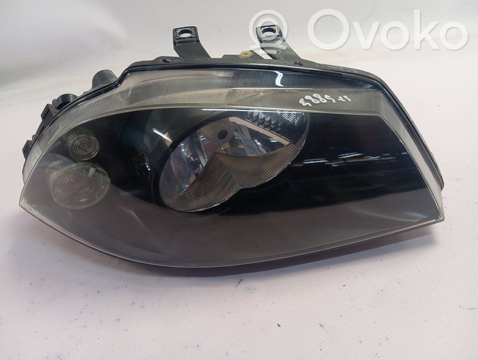 Seat Ibiza III (6L) Lampa przednia 