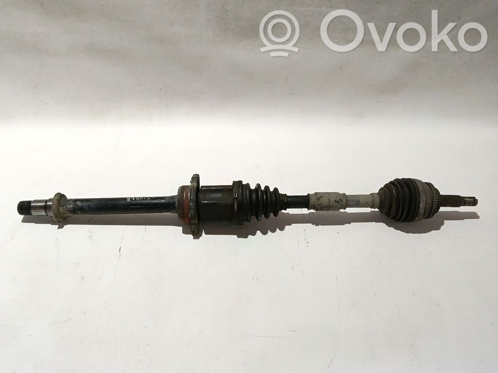 Toyota Corolla E120 E130 Półoś przednia 