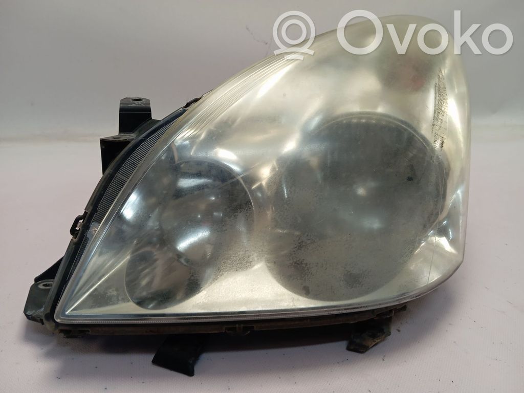Phare frontale   811700F010
