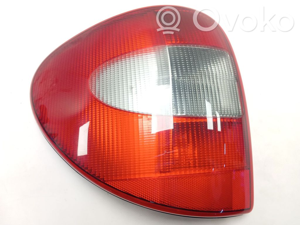 Chrysler Voyager Lampă spate în caroserie 
