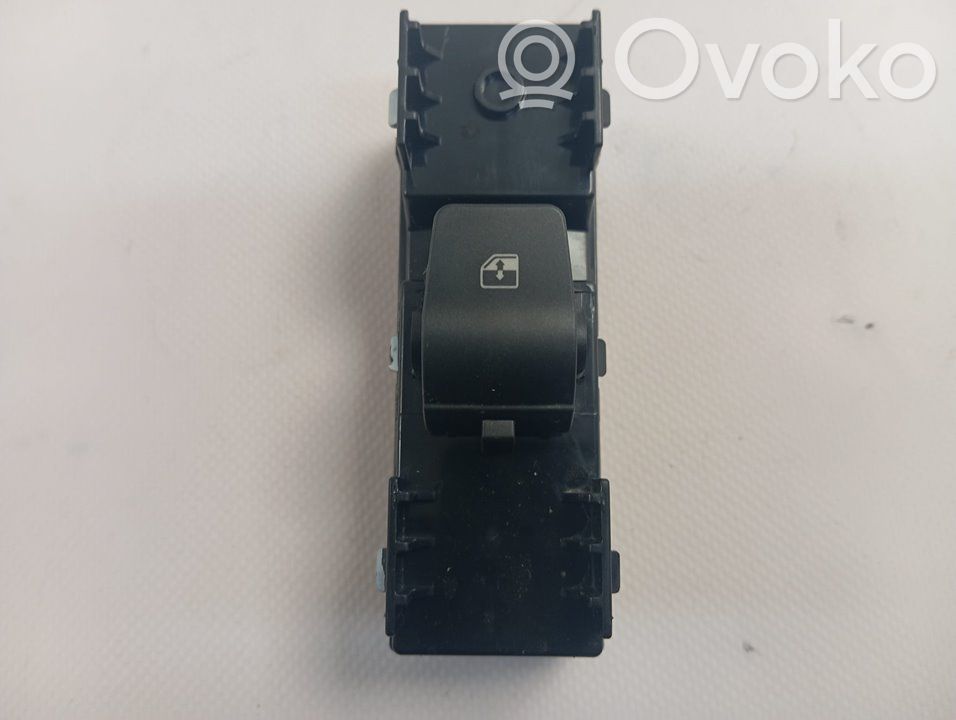 Interruptor del elevalunas eléctrico   9351G3010