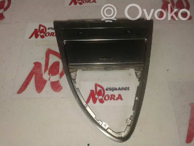 Cenicero (delantero)   6954017