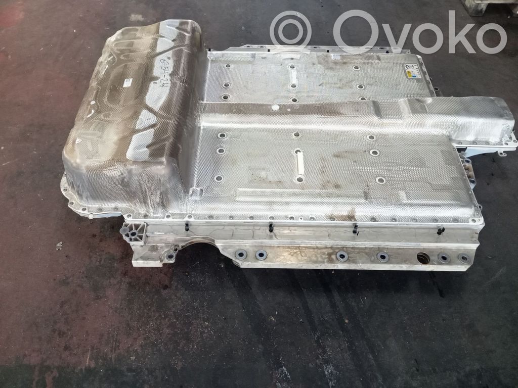 Car battery   61258858090