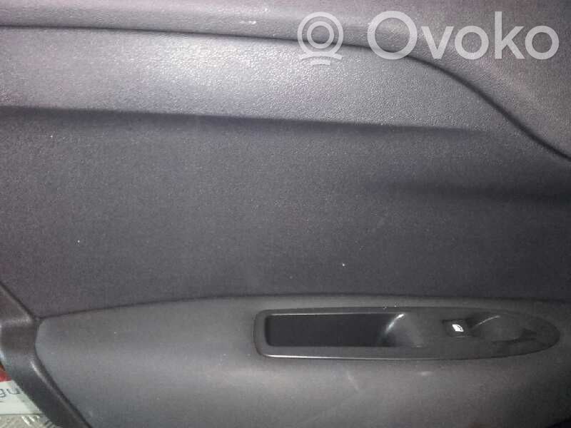 Citroen C4 Grand Picasso Mecanismo para subir la puerta trasera sin motor