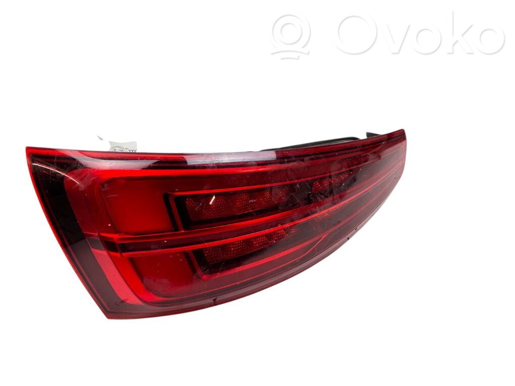 Audi RSQ3 Takaluukun takavalot 