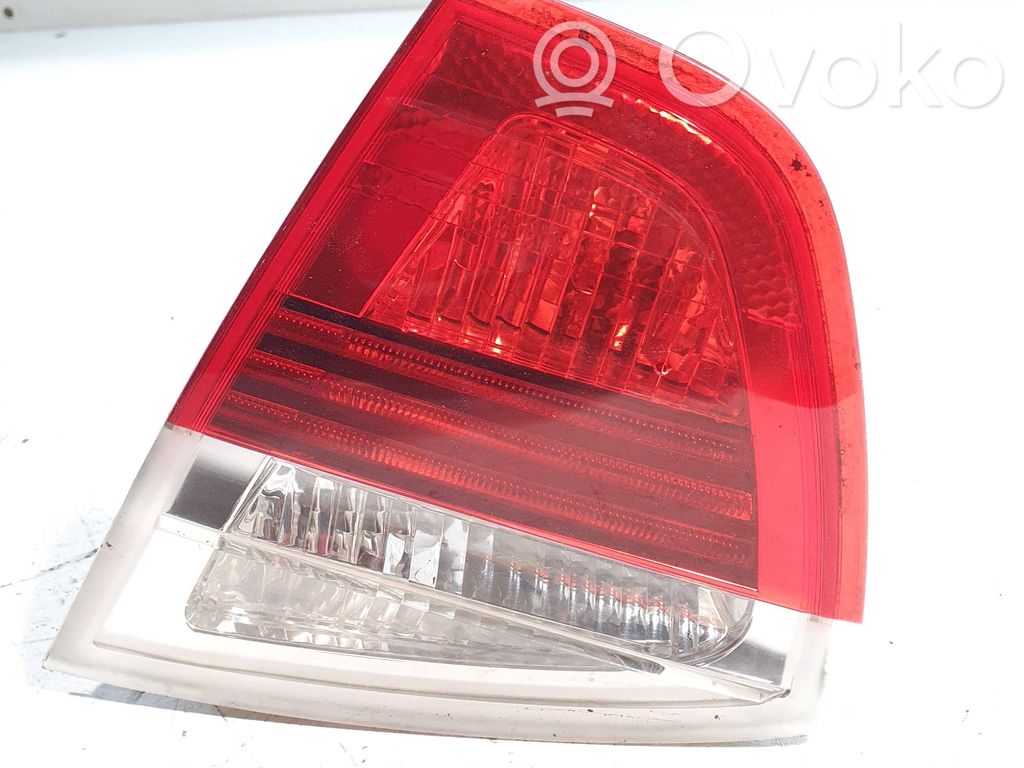 Tailgate rear/tail lights   6937460