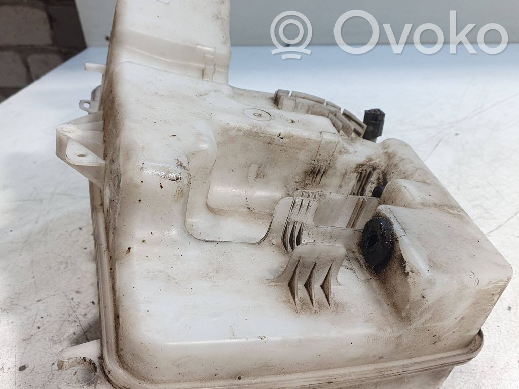 Langų skysčio bakelis   7179451,7179449,7179450