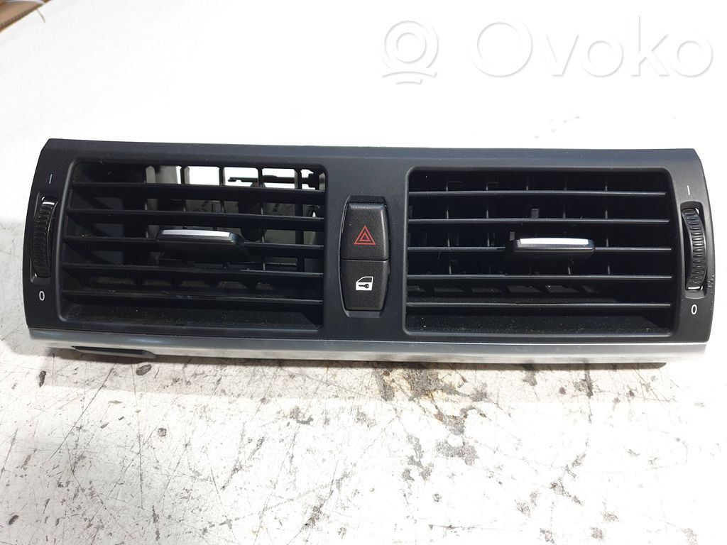 BMW X5 E70 Centrinės oro grotelės 