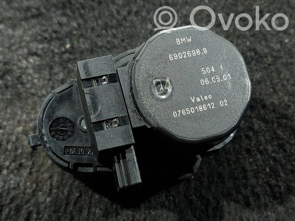 BMW X5 E53 Silniczek nagrzewnicy 