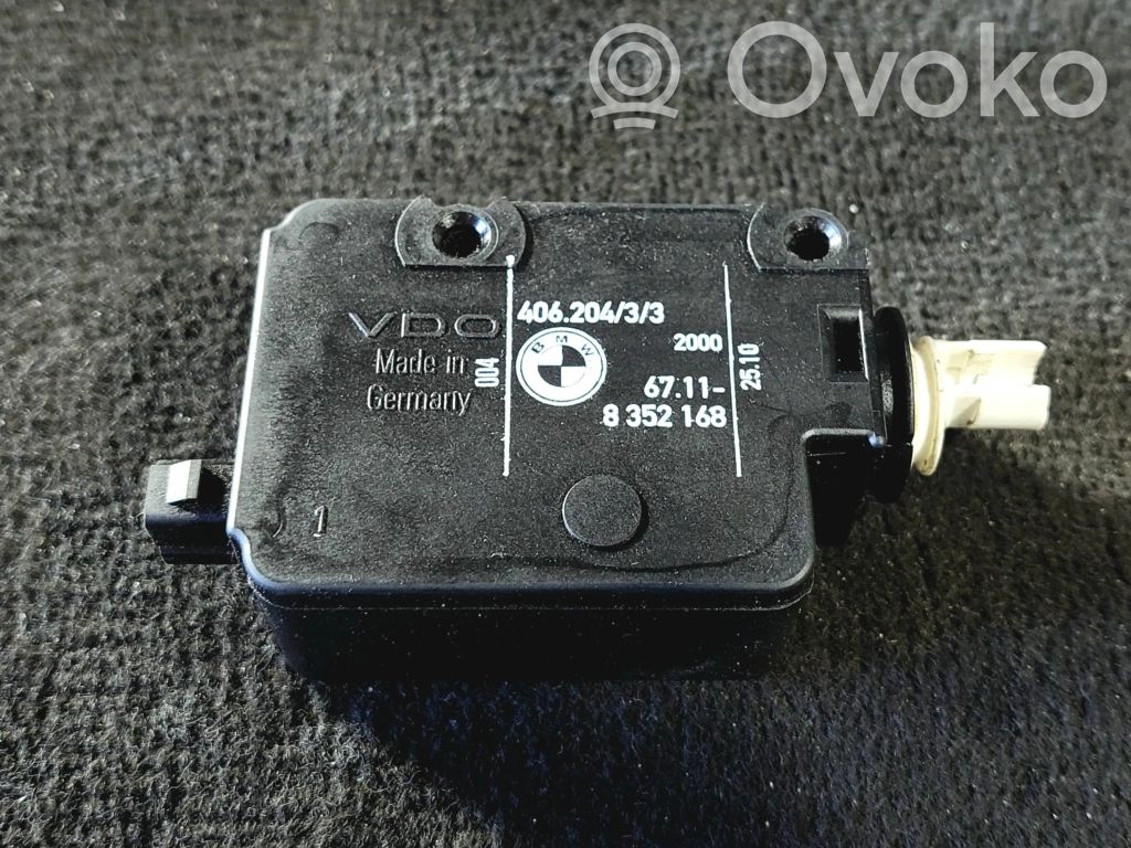 Fuel tank cap lock   E000