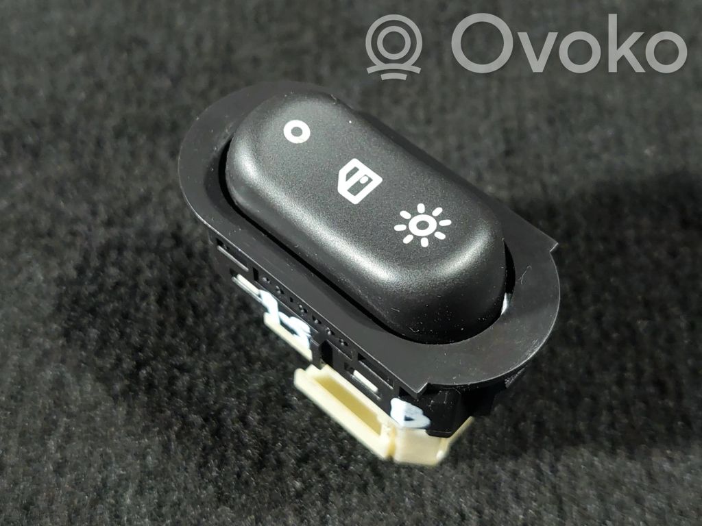 Interior lighting switch   4616058