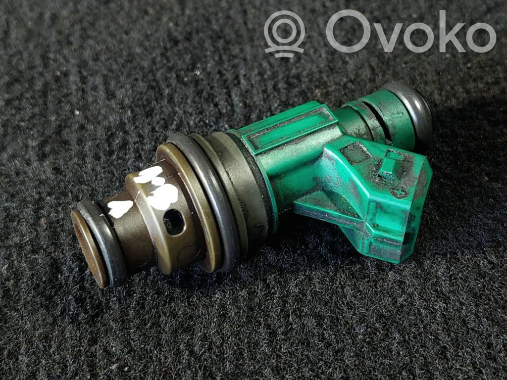 Saab 9-5 Inyector de combustible 