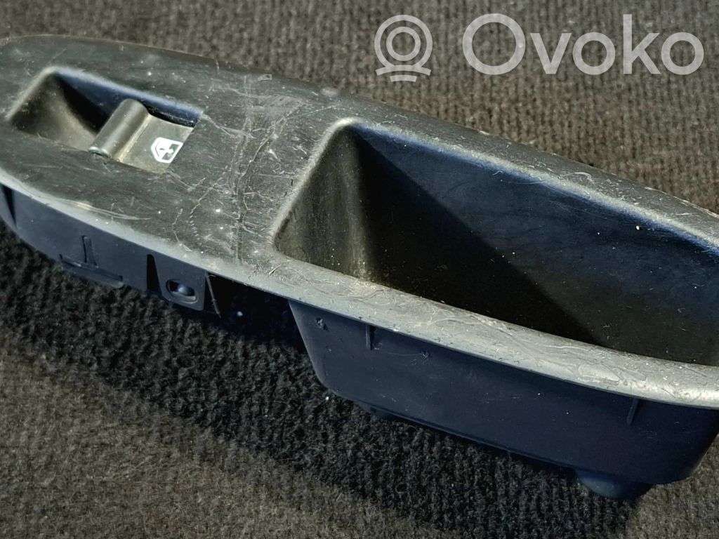 Alfa Romeo 159 Electric window control switch 