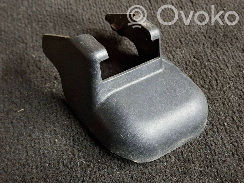 Subaru Legacy Kita salono detalė 