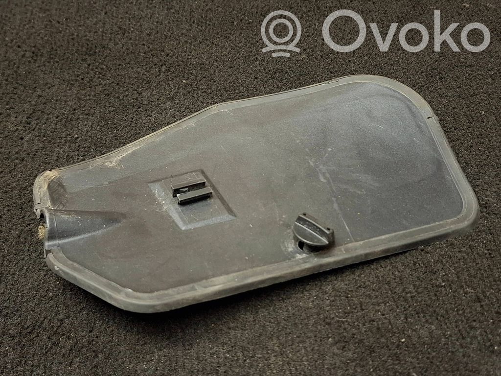 Other trunk/boot trim element   8230960