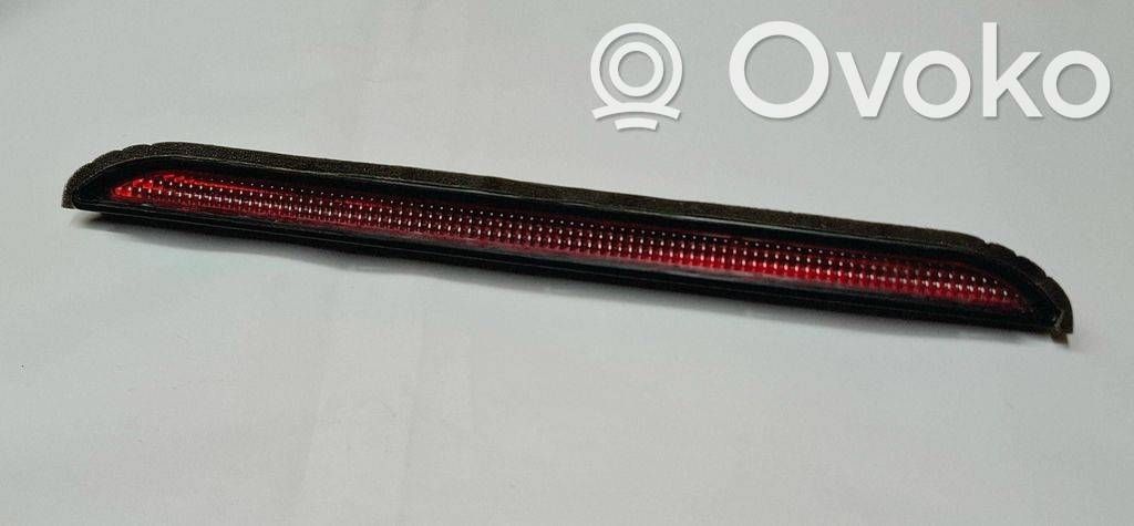 Subaru Legacy Third/center stoplight 