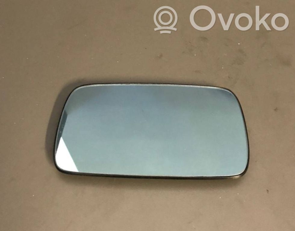 BMW 5 E39 Spoguļa stikls 