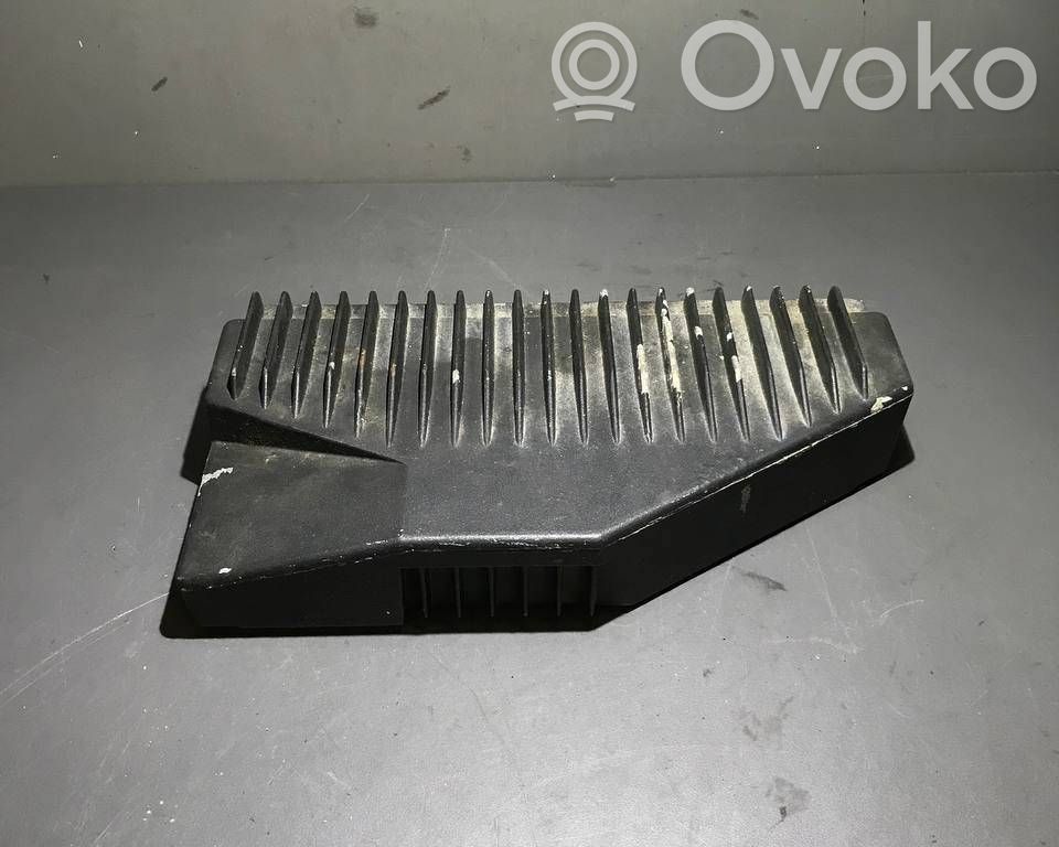 Volvo S60 Garso stiprintuvas 