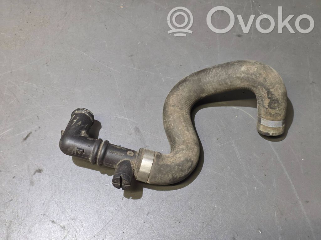 Audi A8 S8 D3 4E Engine coolant pipe/hose 
