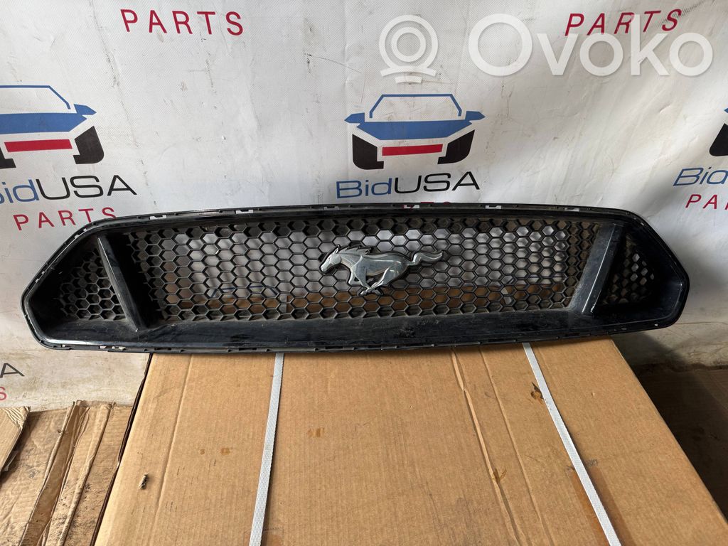 Ford Mustang VI Maskownica / Grill / Atrapa górna chłodnicy 