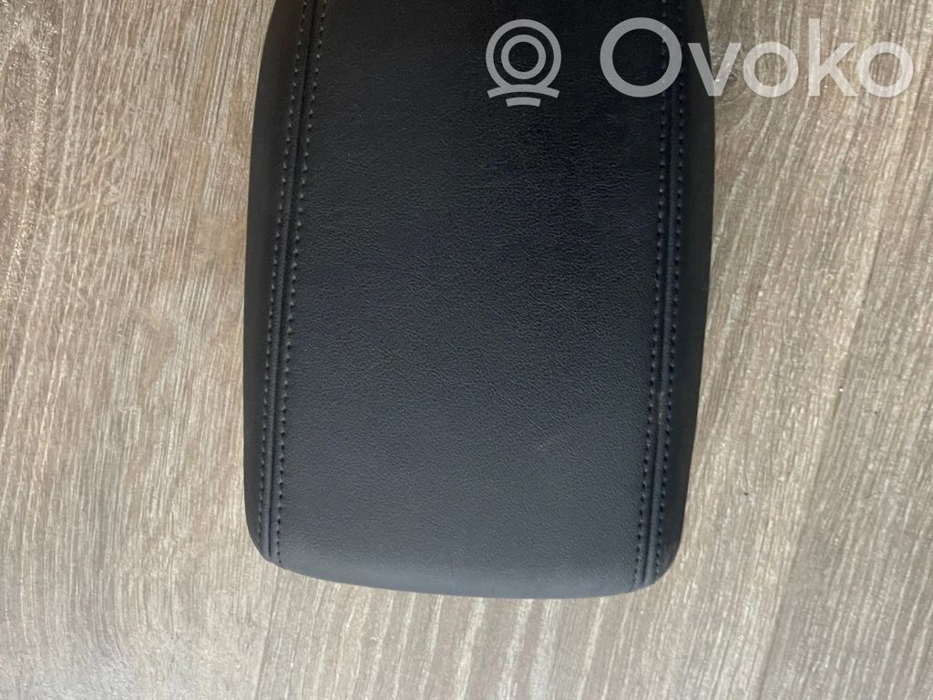 Armrest   925463XZHA