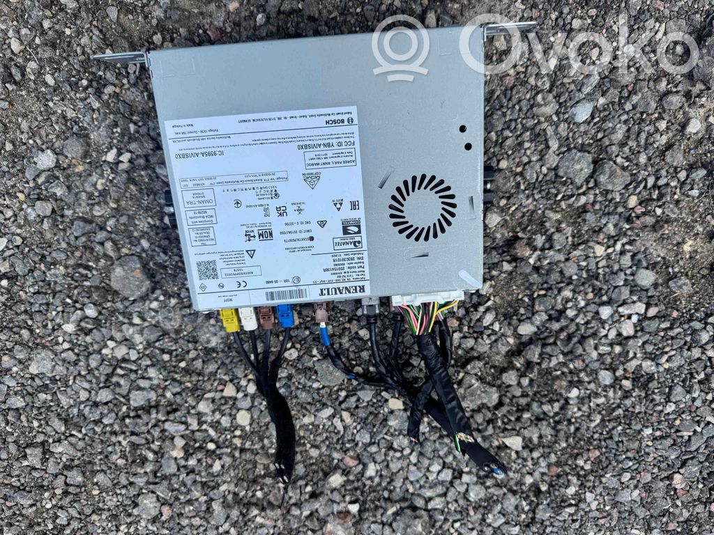 Renault Captur II GPS navigation control unit/module 