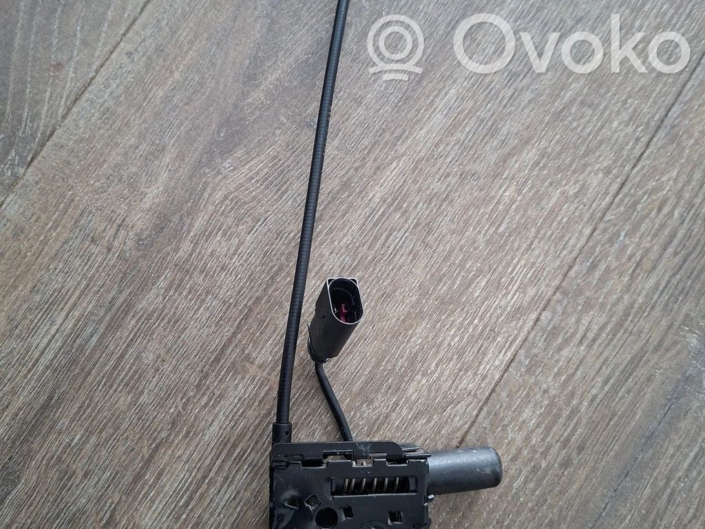 Audi A1 Engine bonnet/hood lock/catch 