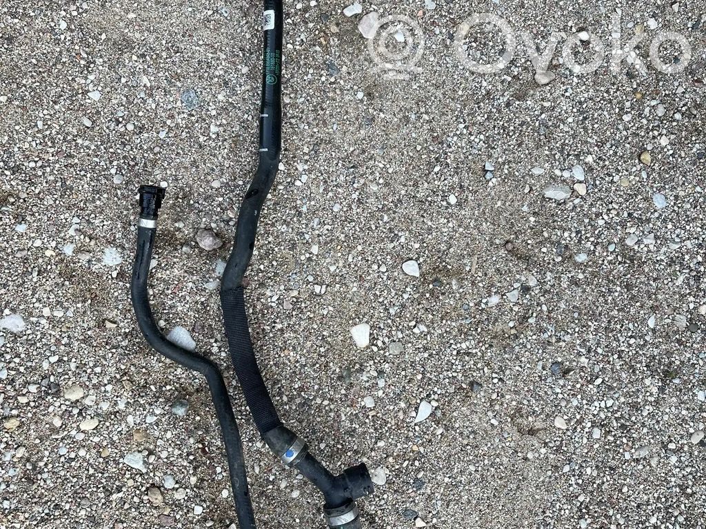 BMW 3 G20 G21 Tubo flessibile del liquido di raffreddamento del motore 