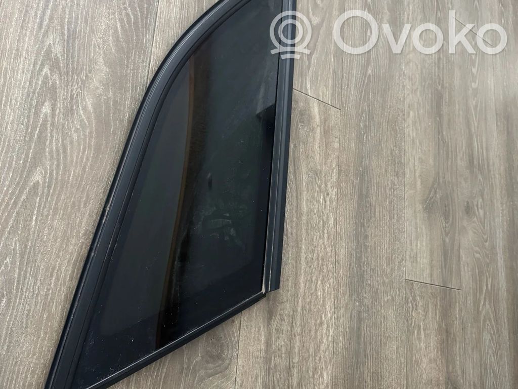 Ford Mondeo MK V Заднее боковое стекло кузова 