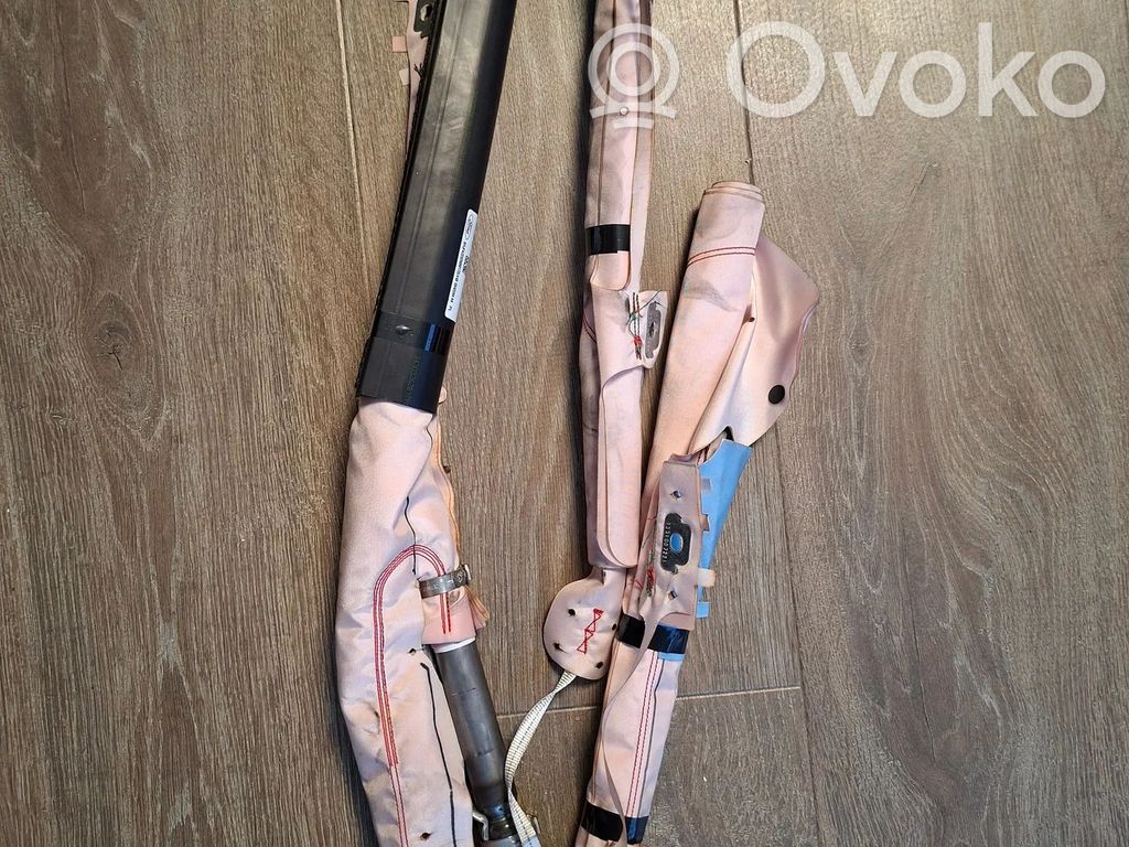 Kurtyna airbag   LV4BS042D94AK