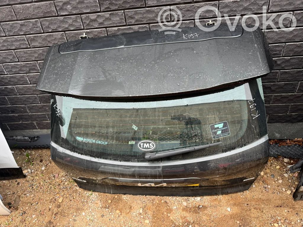 Tailgate/trunk/boot lid   GGH
