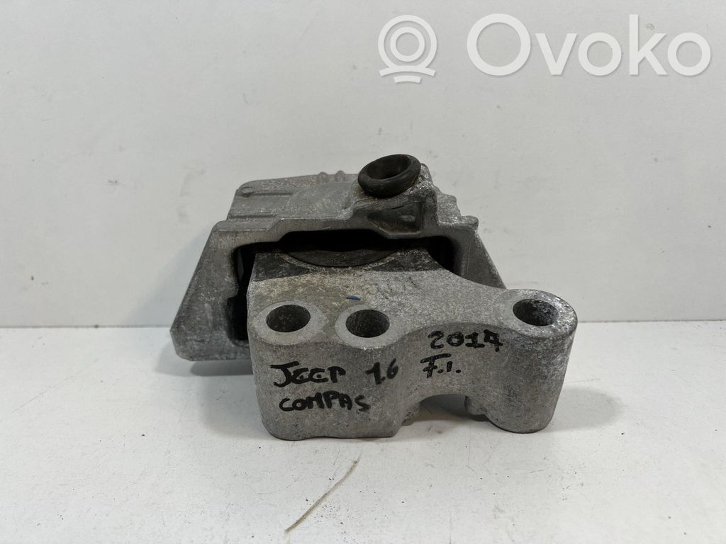 Jeep Compass Engine mounting bracket 