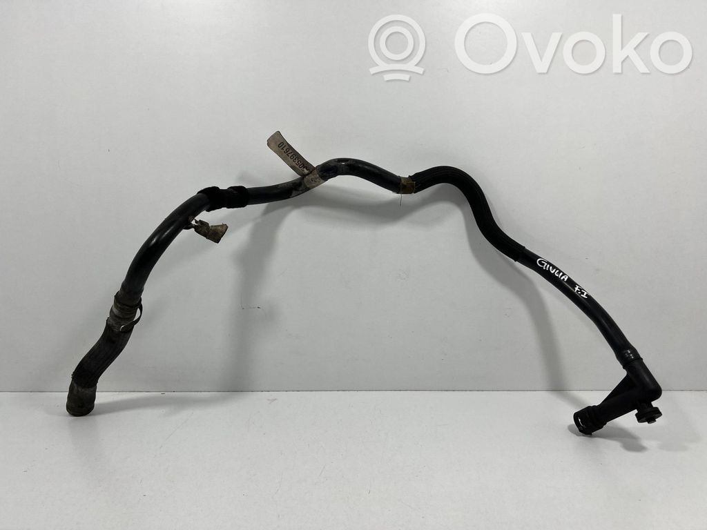 Alfa Romeo Giulia Conductă/furtun lichid de răcire motor 