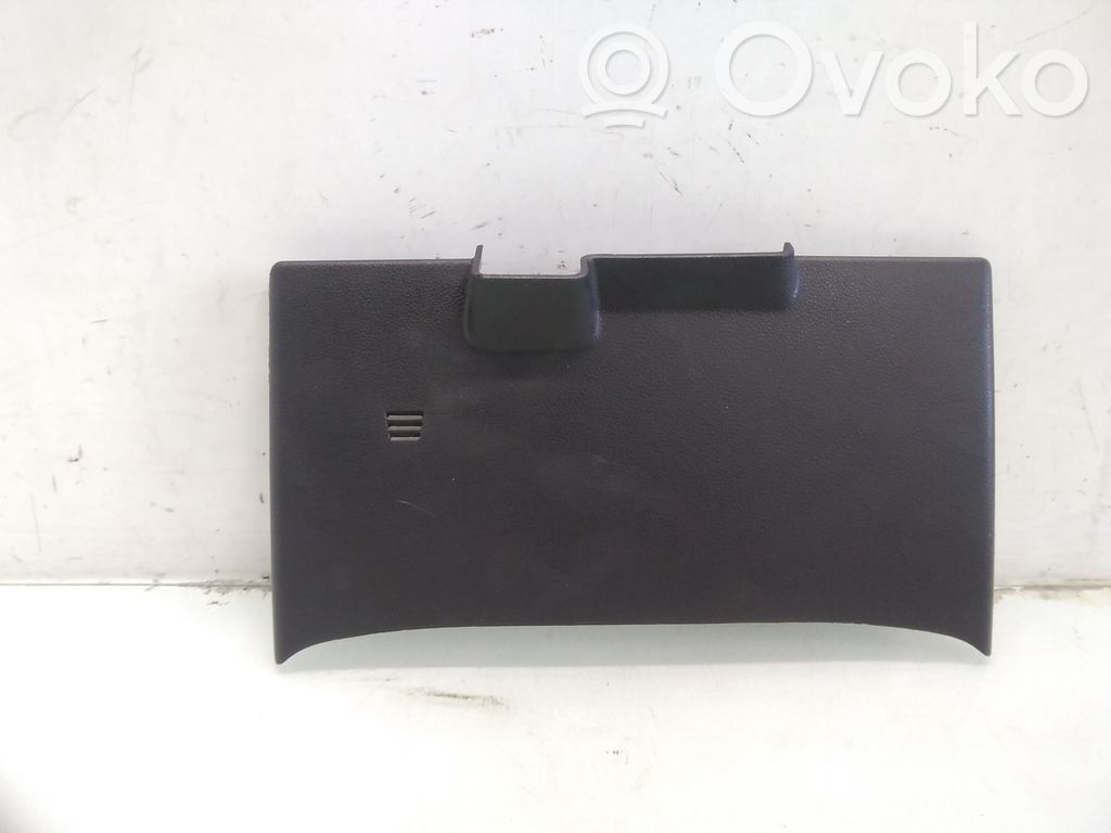 Volvo V50 Kojelaudan alempi verhoilu 