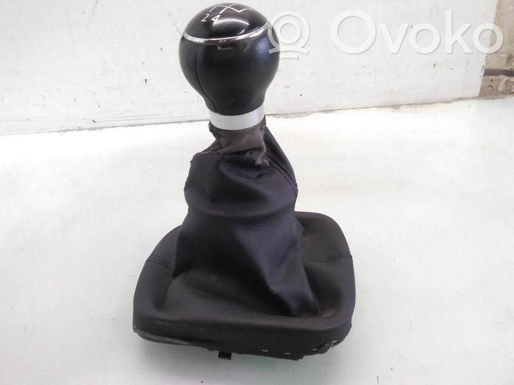 Volkswagen Golf V Perilla/embellecedor de cuero de la palanca de cambios 
