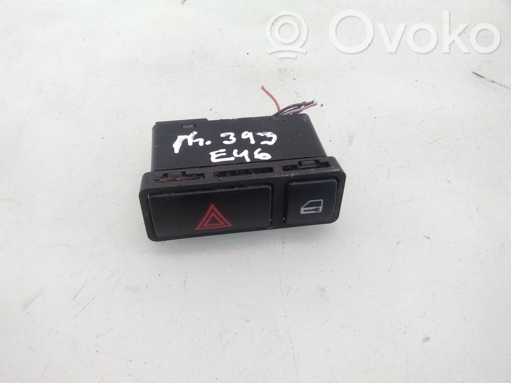 Schalter Warnblinkanlage   8225986