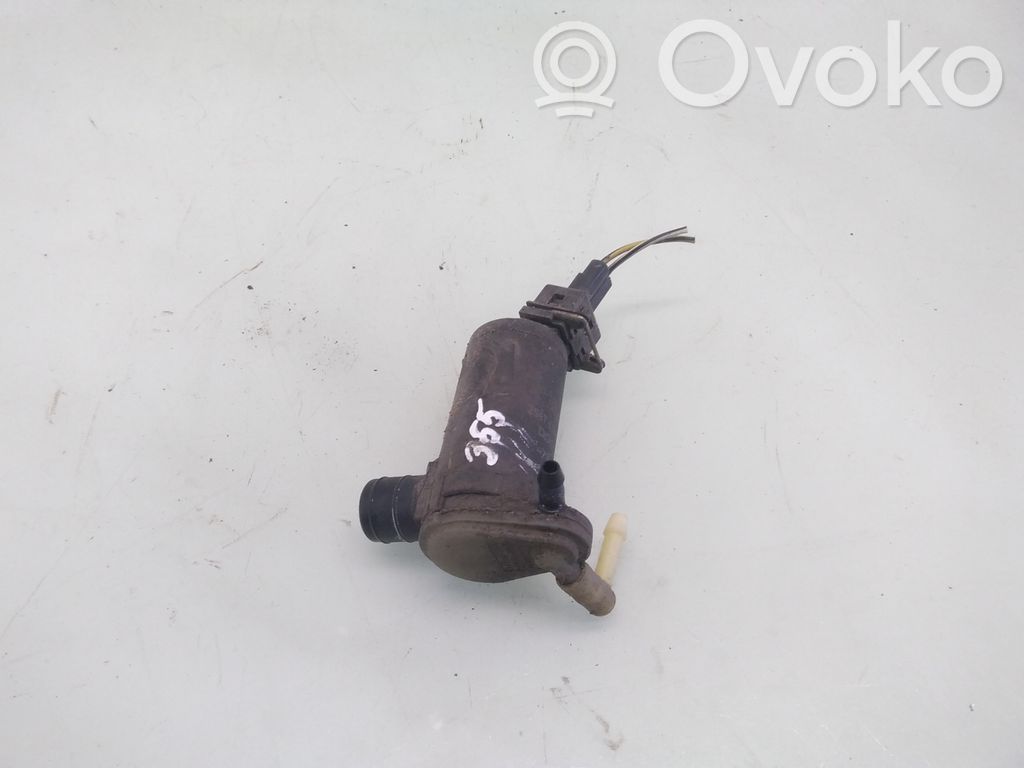 Ford Fiesta Windscreen/windshield washer pump 