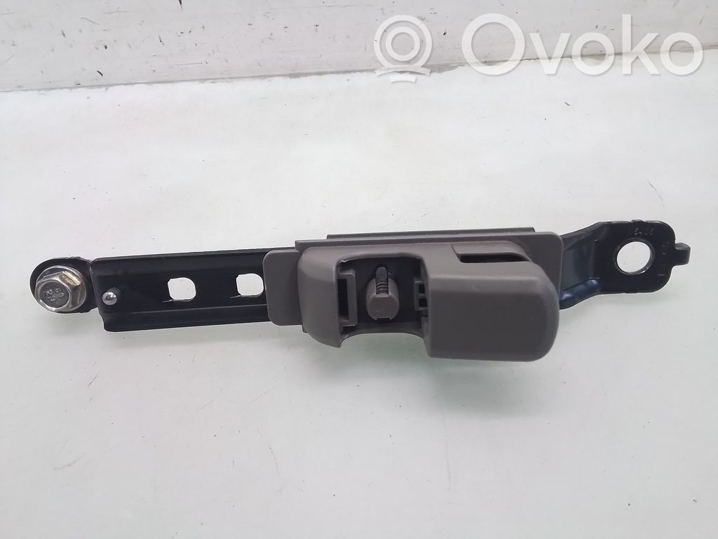 Nissan Murano Z50 Sicherheitsgurthöhenversteller 